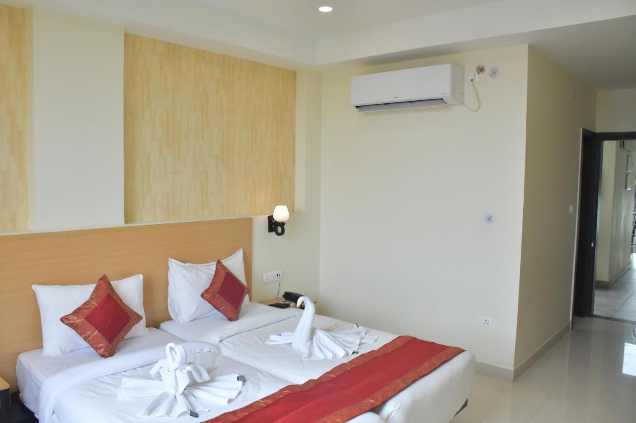 Hotel Yatharth Inn Varanasi Dış mekan fotoğraf