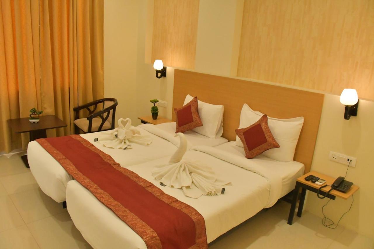 Hotel Yatharth Inn Varanasi Dış mekan fotoğraf