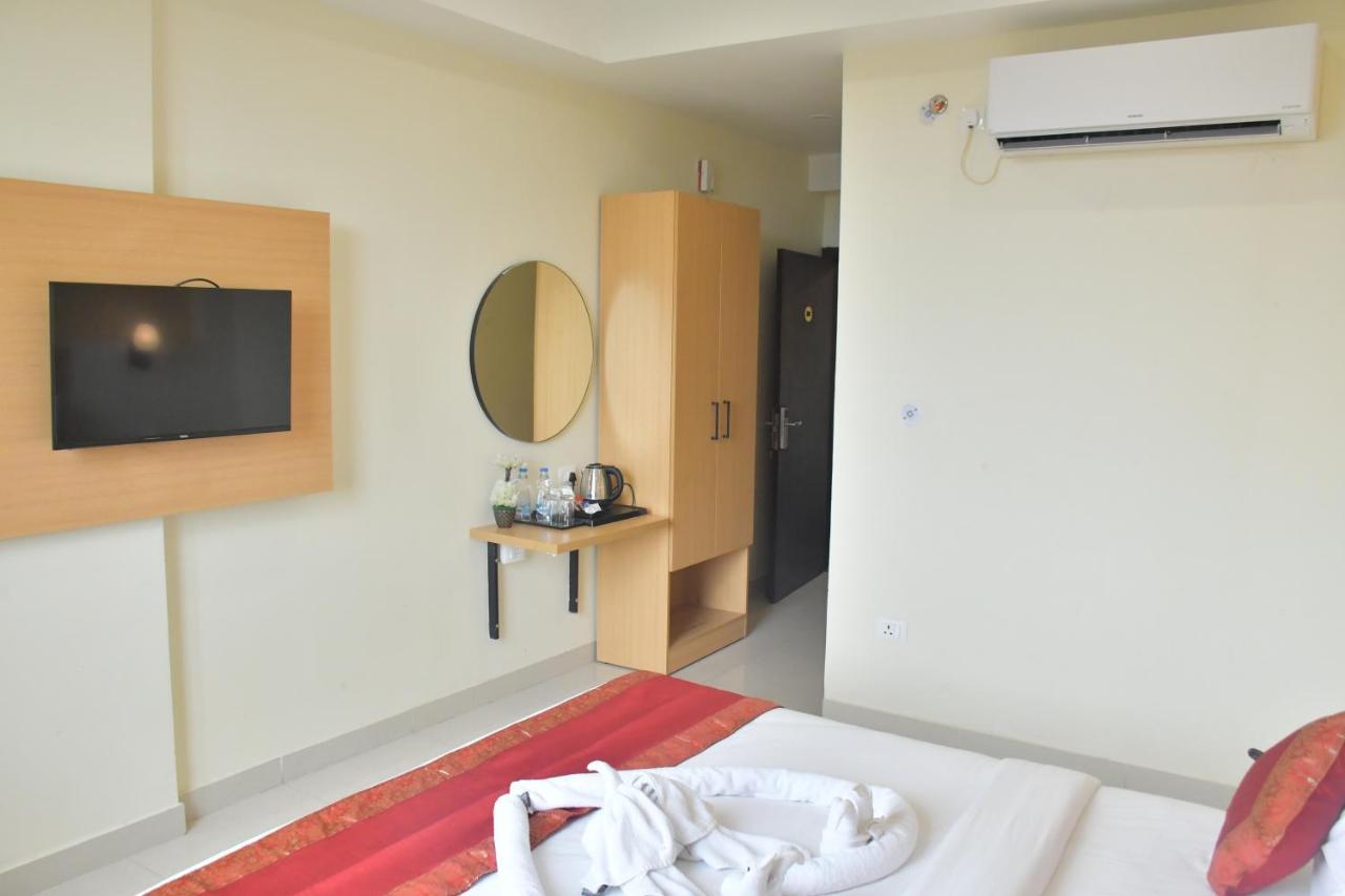 Hotel Yatharth Inn Varanasi Dış mekan fotoğraf