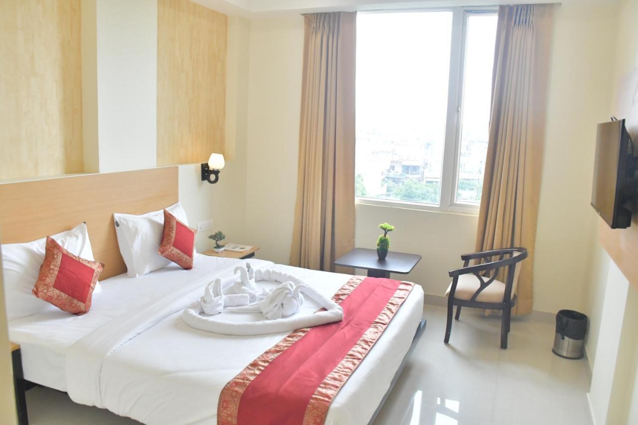 Hotel Yatharth Inn Varanasi Dış mekan fotoğraf