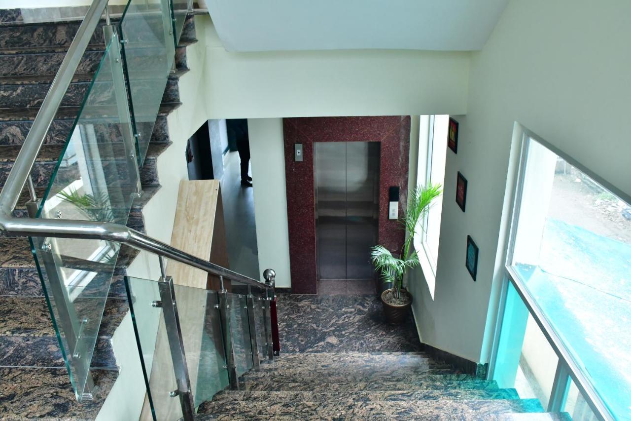 Hotel Yatharth Inn Varanasi Dış mekan fotoğraf