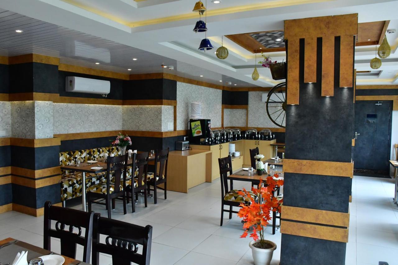 Hotel Yatharth Inn Varanasi Dış mekan fotoğraf